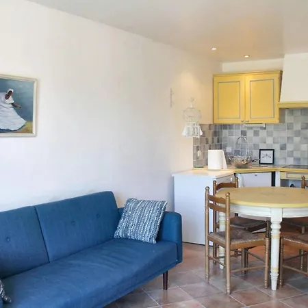 Accueillant A Raphael Avec Piscine Partagee 50 M² Appartement